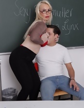 Teacher MILF is going to get fucked by her kinky student